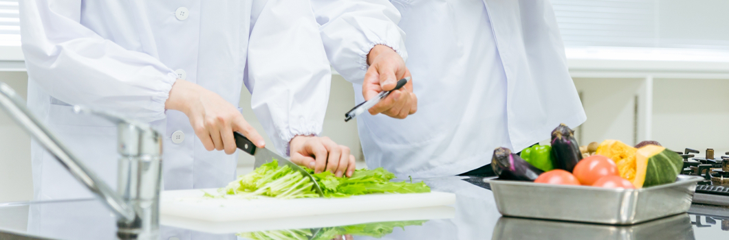 体に優しい植物由来成分を使用植物療法の第一人者である森田敦子氏と共同開発